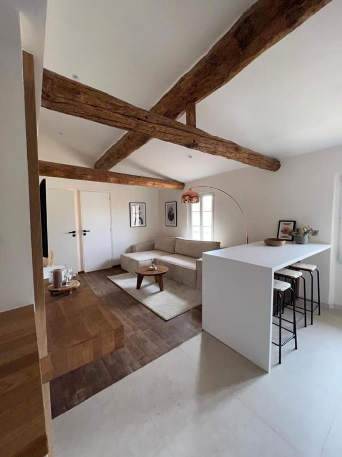 Apartment With Mediterranean Charm In The Heart Of The Provencal Market Antibes Exterior foto